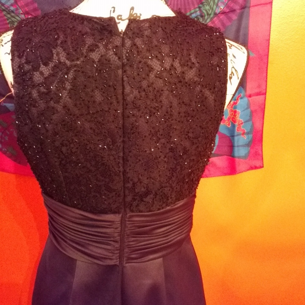 JS Boutique - Picture 7 of 8